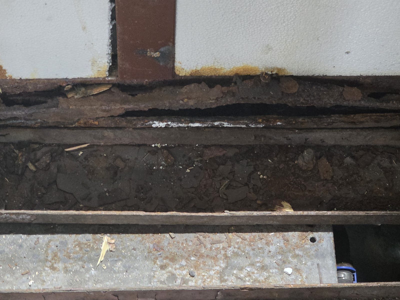 Rust along the floor line where the sidewall met the floor structure